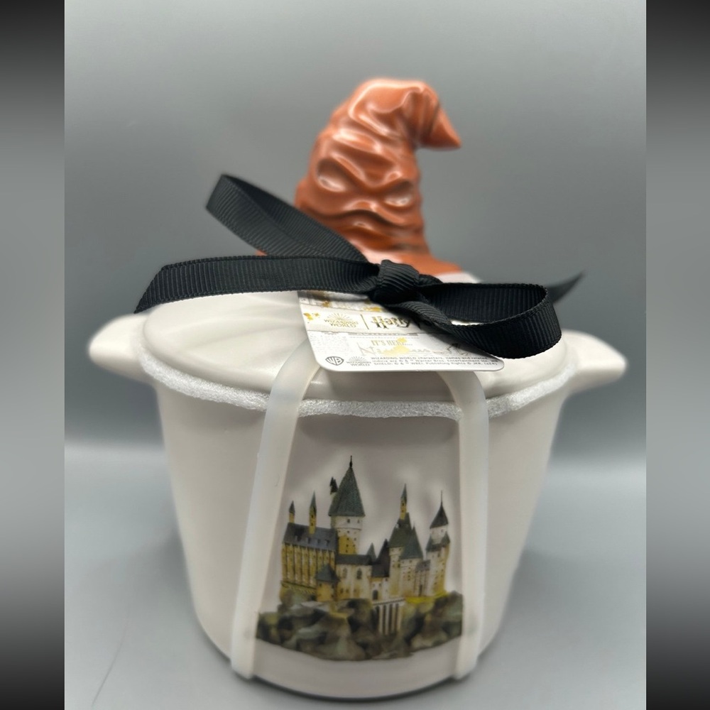 Rae Dunn Harry Potter HOGWORTS Sorting Hat Mini Crock Baking Dish With Lid NEW